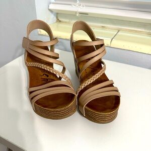 Blowfish nude platforms; Practucally new!